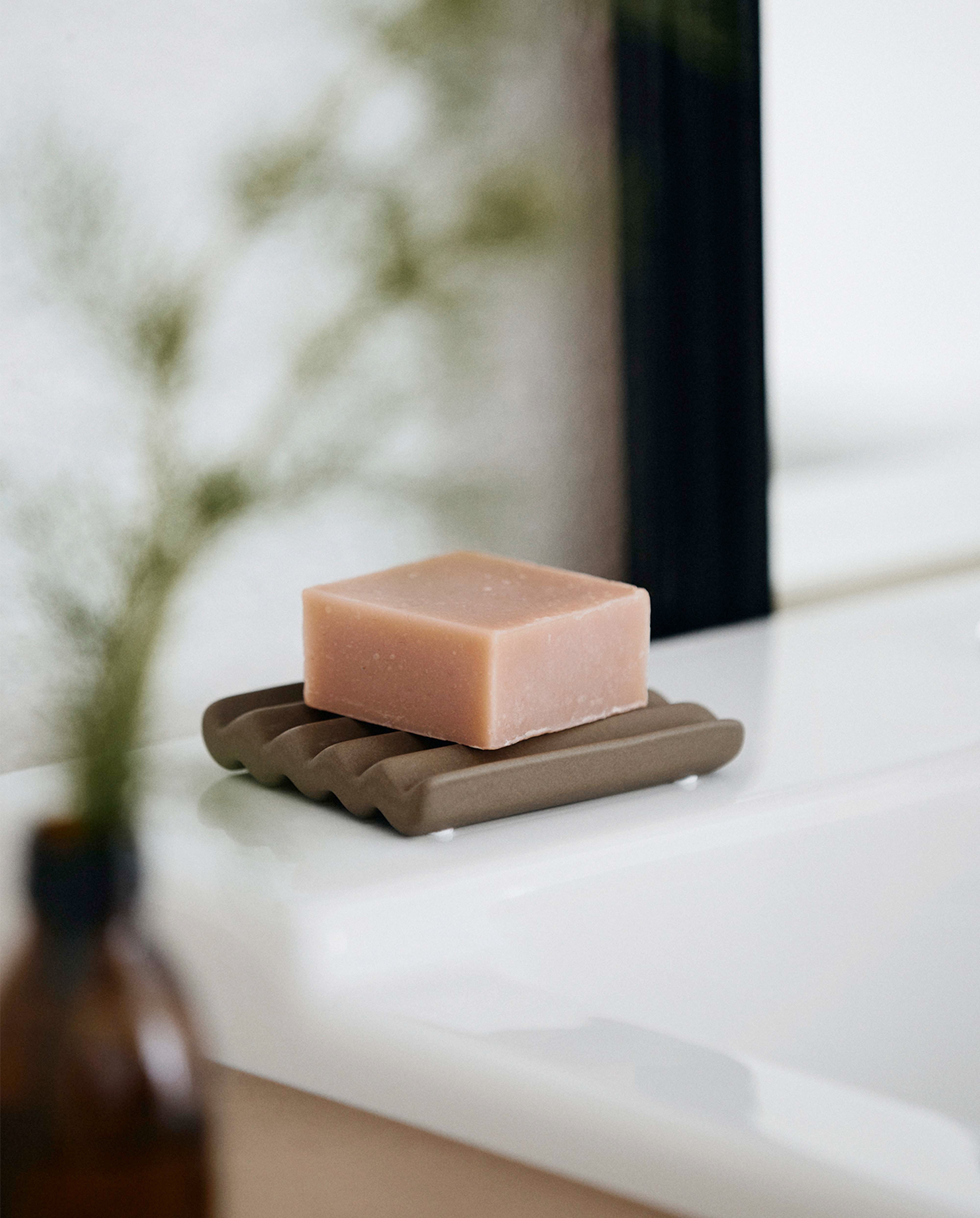 Ceramic soap tray small | TAUPE 8 x 10 cm