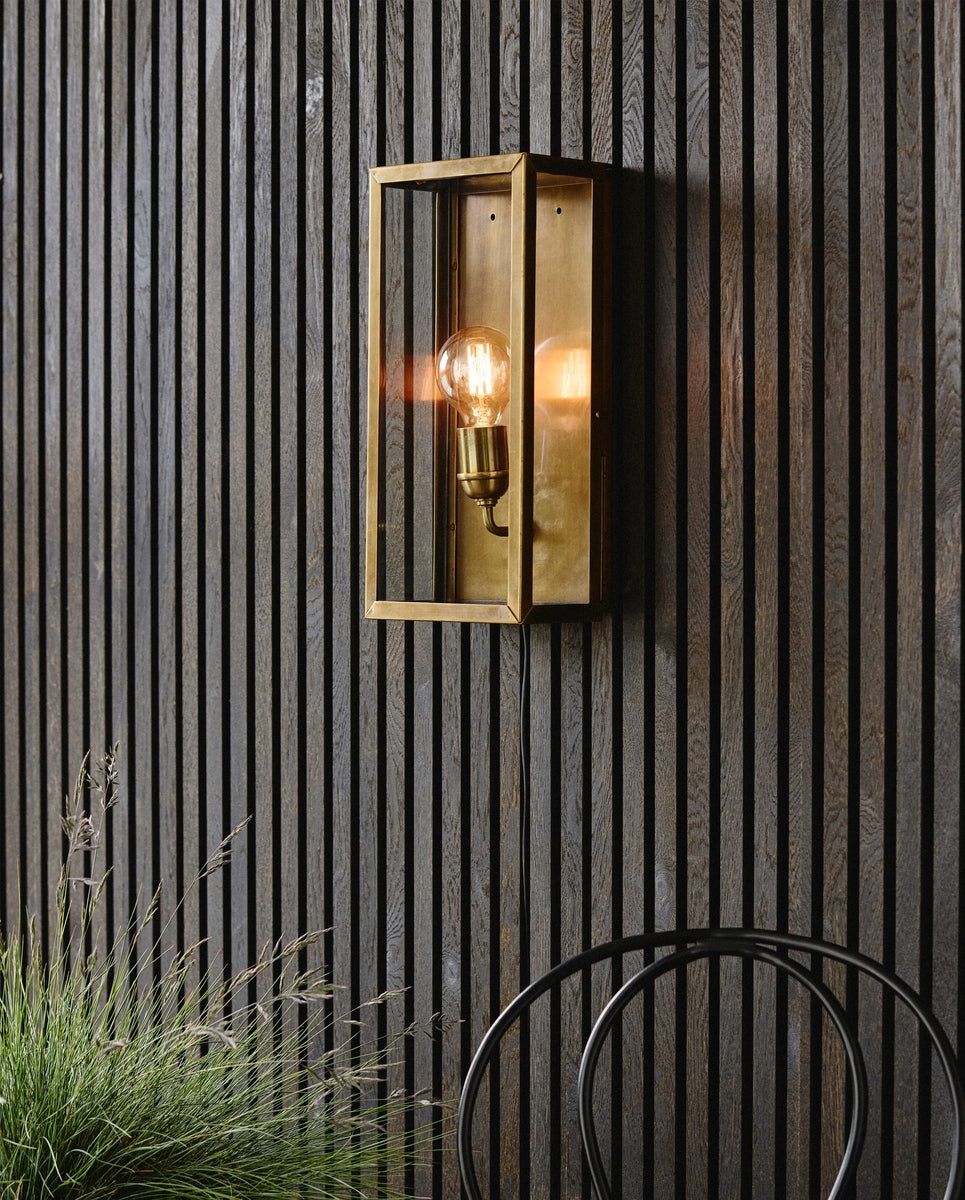 Lámpara de pared EOS, exterior - latón