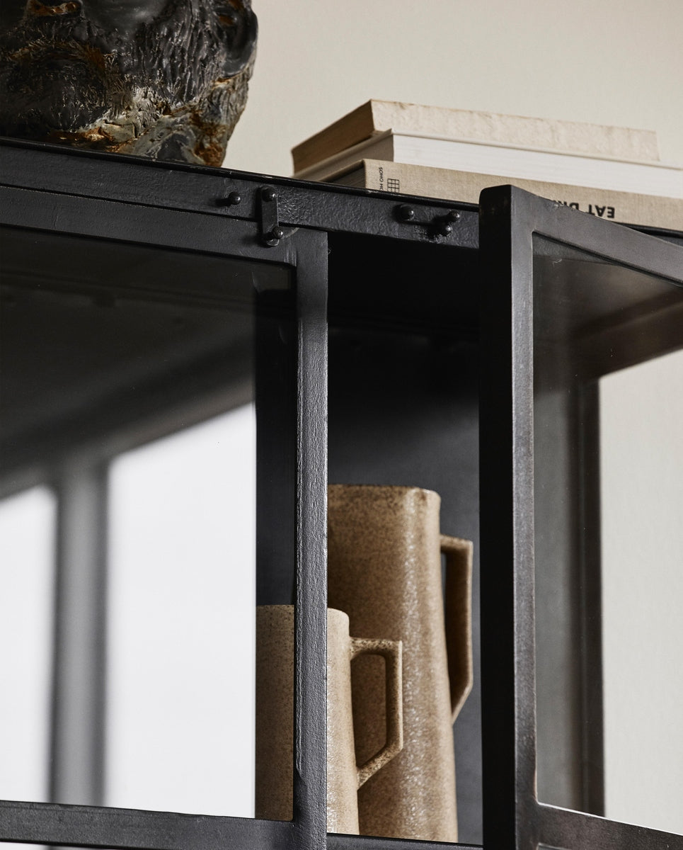 PHOENIX zwarte kast, 2 deuren, klein