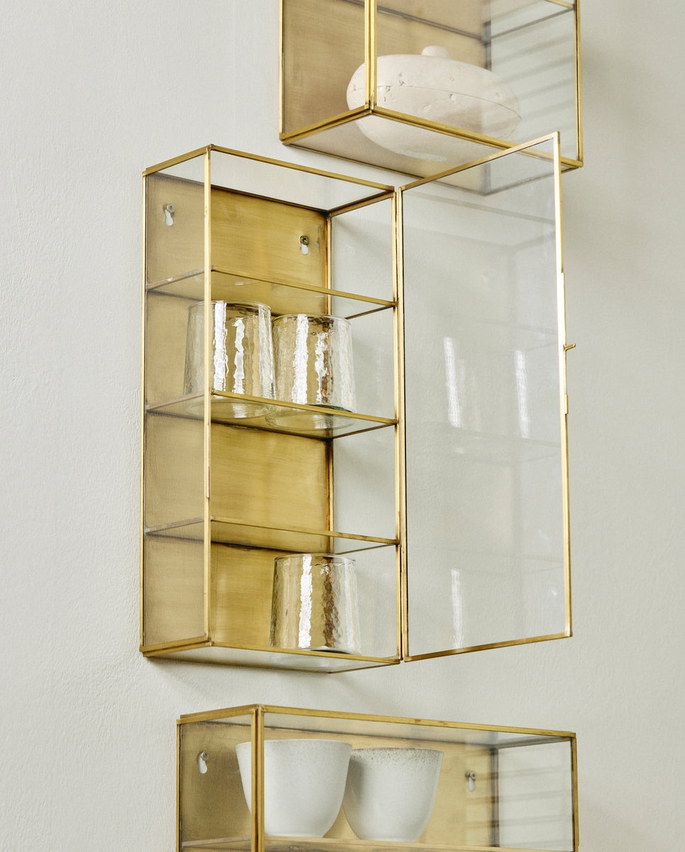 ADA wandkast, S, 3 planken, gouden afwerking