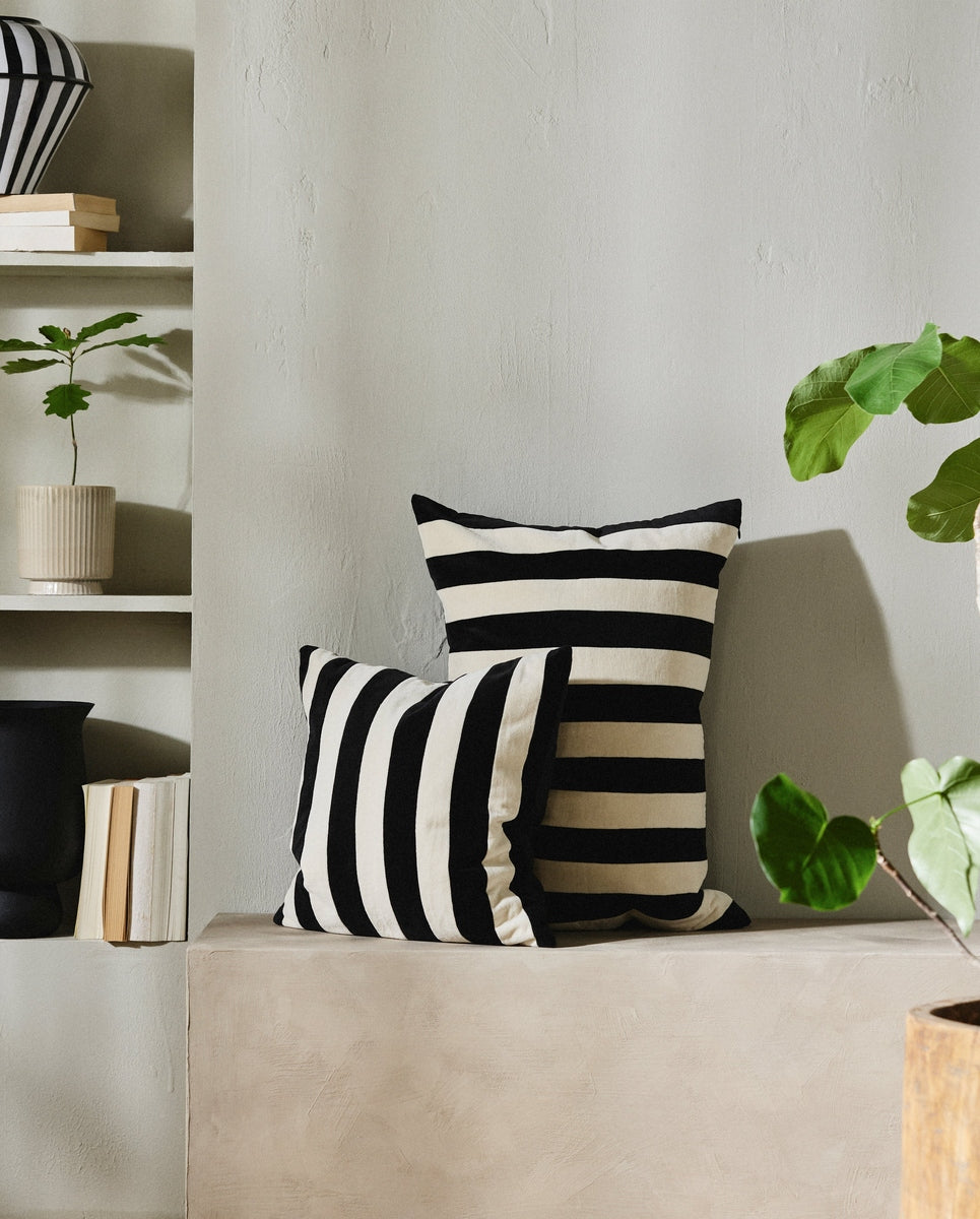 ALHENA kussenhoes, 48x68 - ivoor/zwart