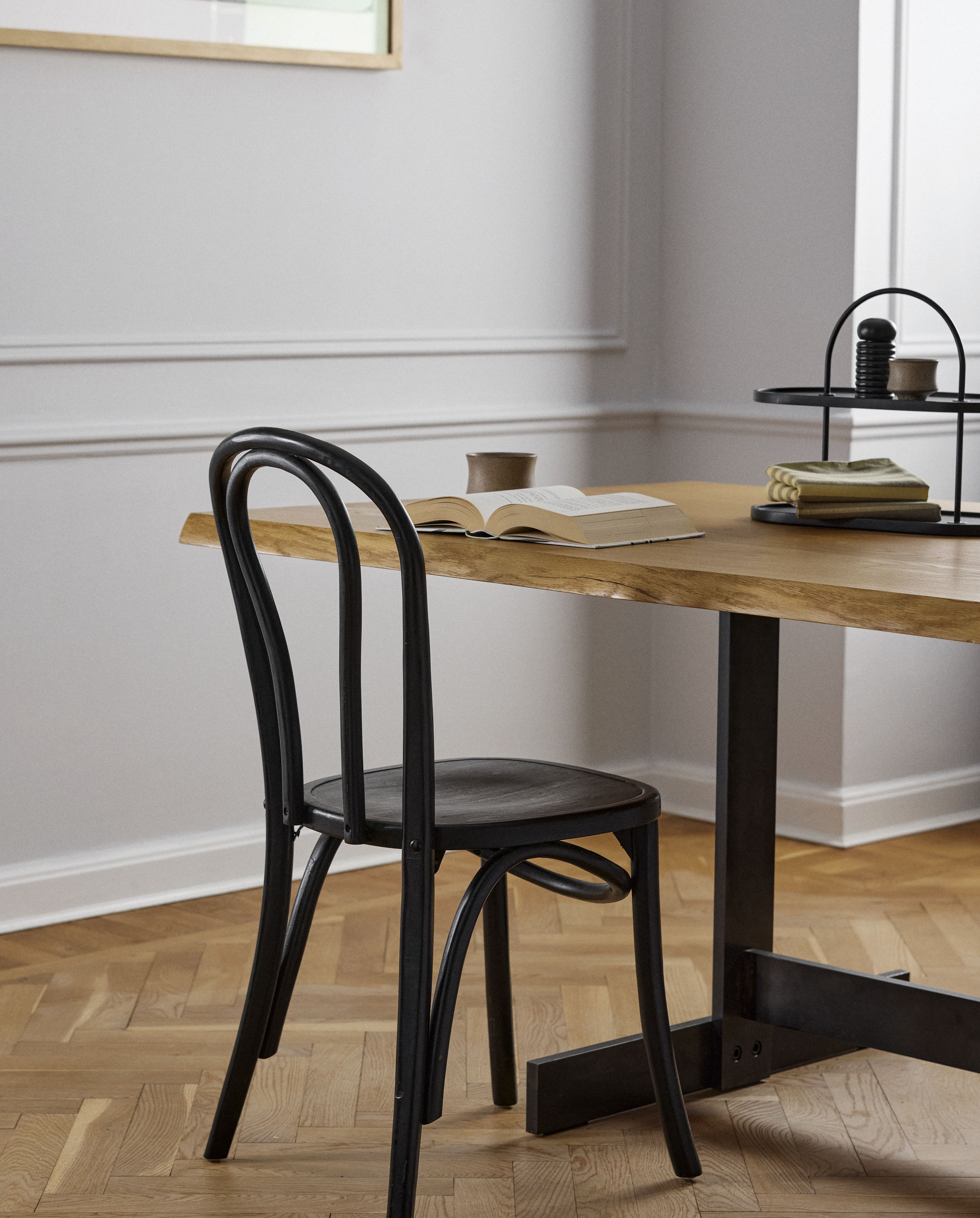 BISTRO chair, shiny black