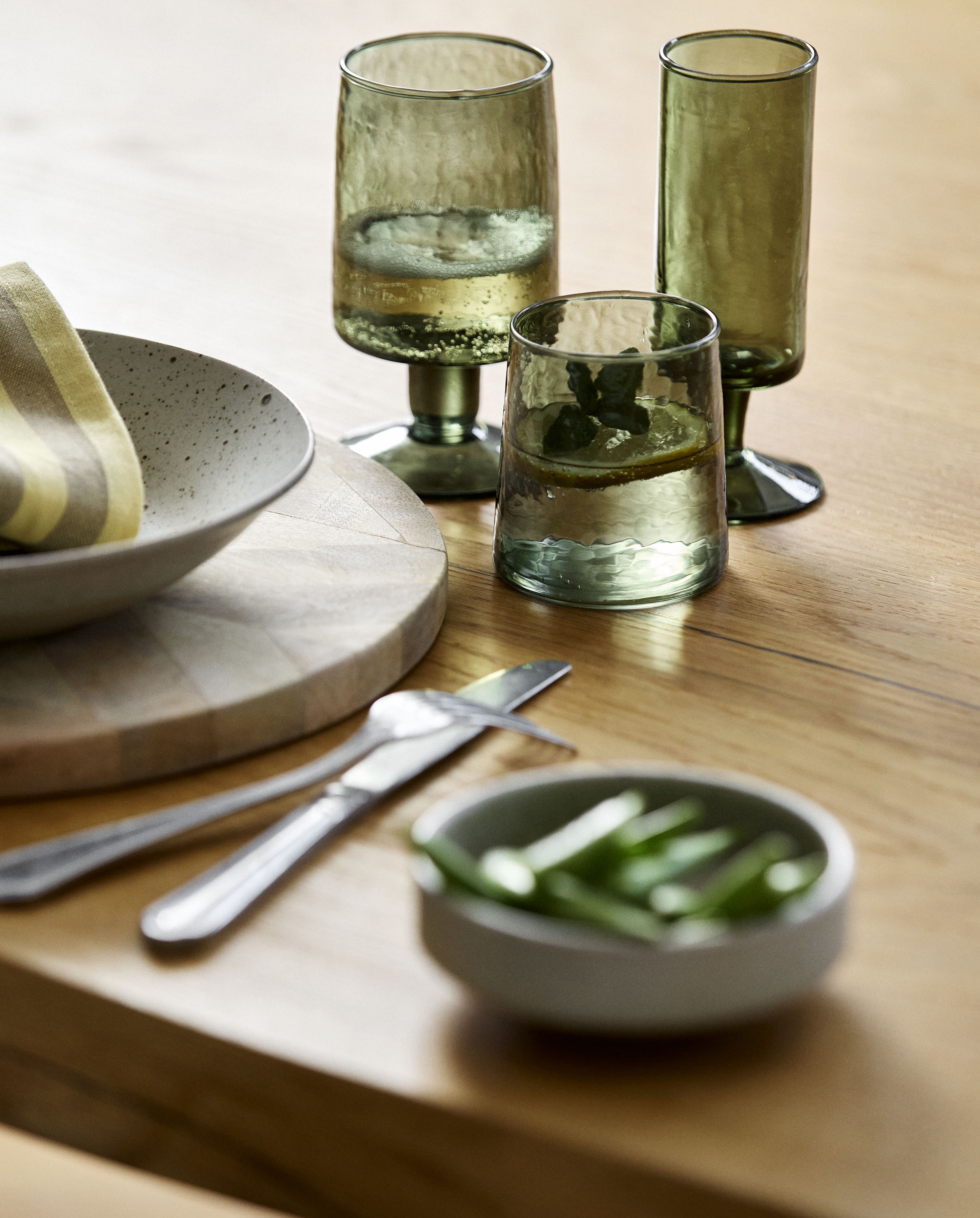 VITA tall drinking glass - dark green