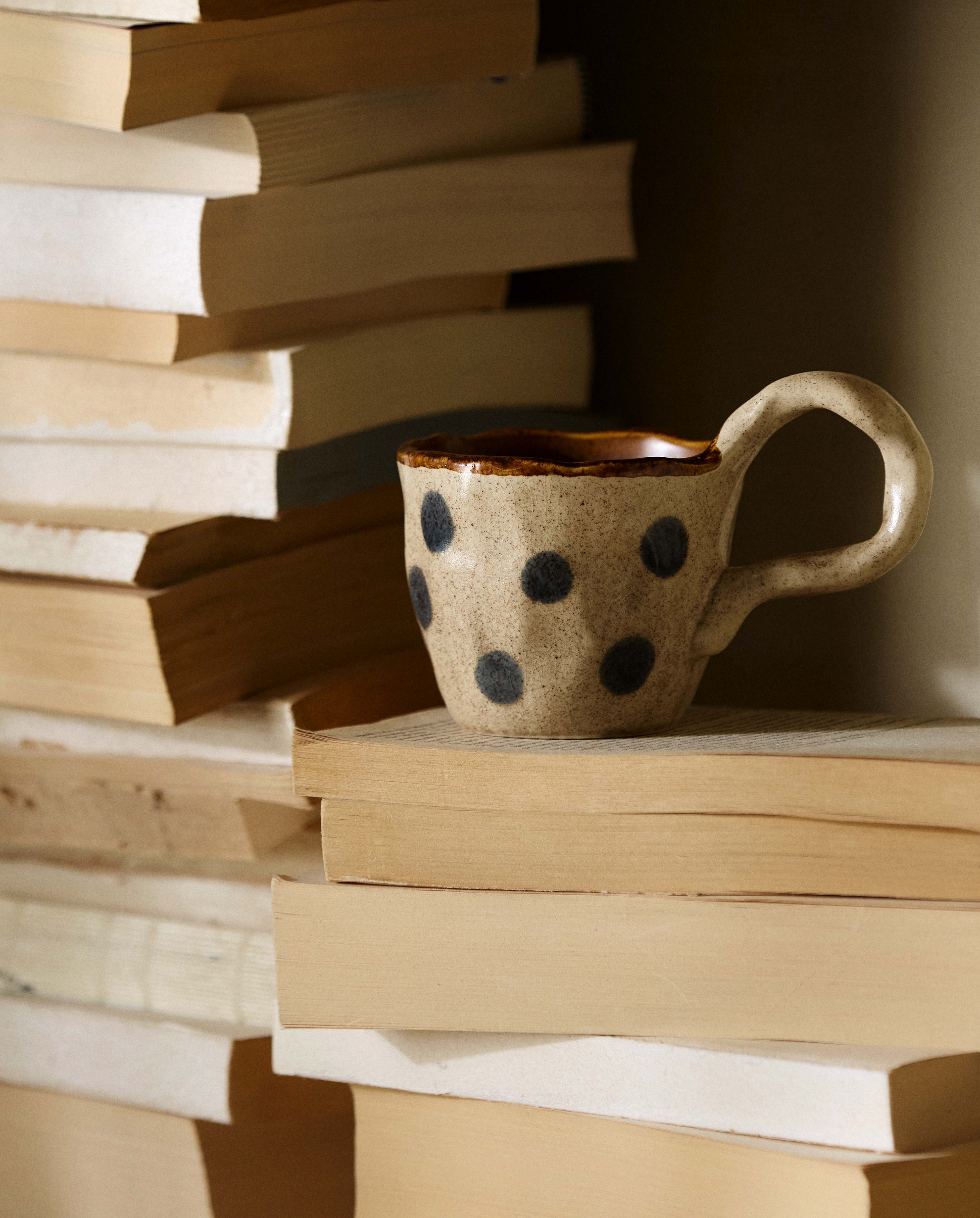 Atelier FORMA - taza BAYA con asa