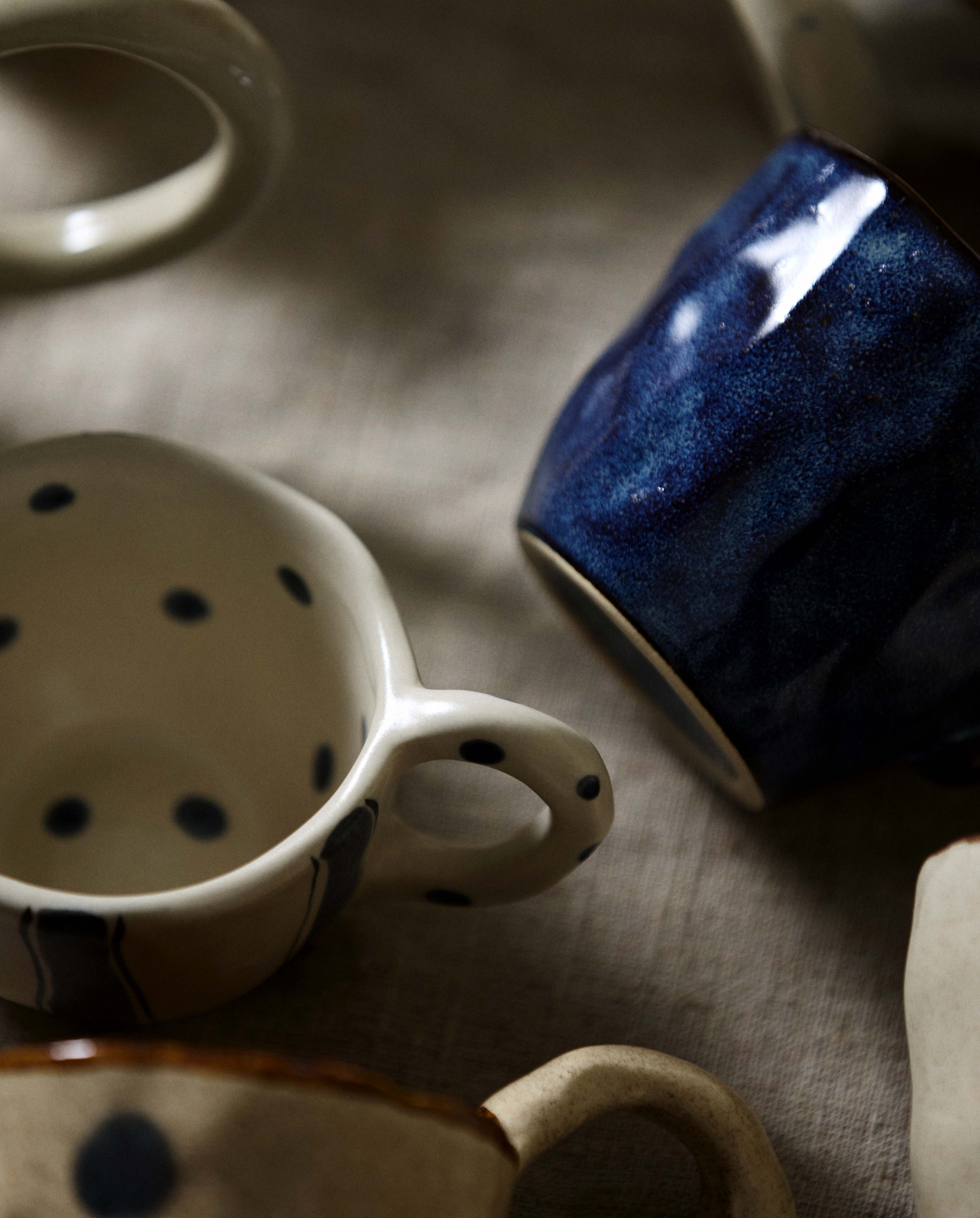 Atelier FORMA - taza GOGI con asa