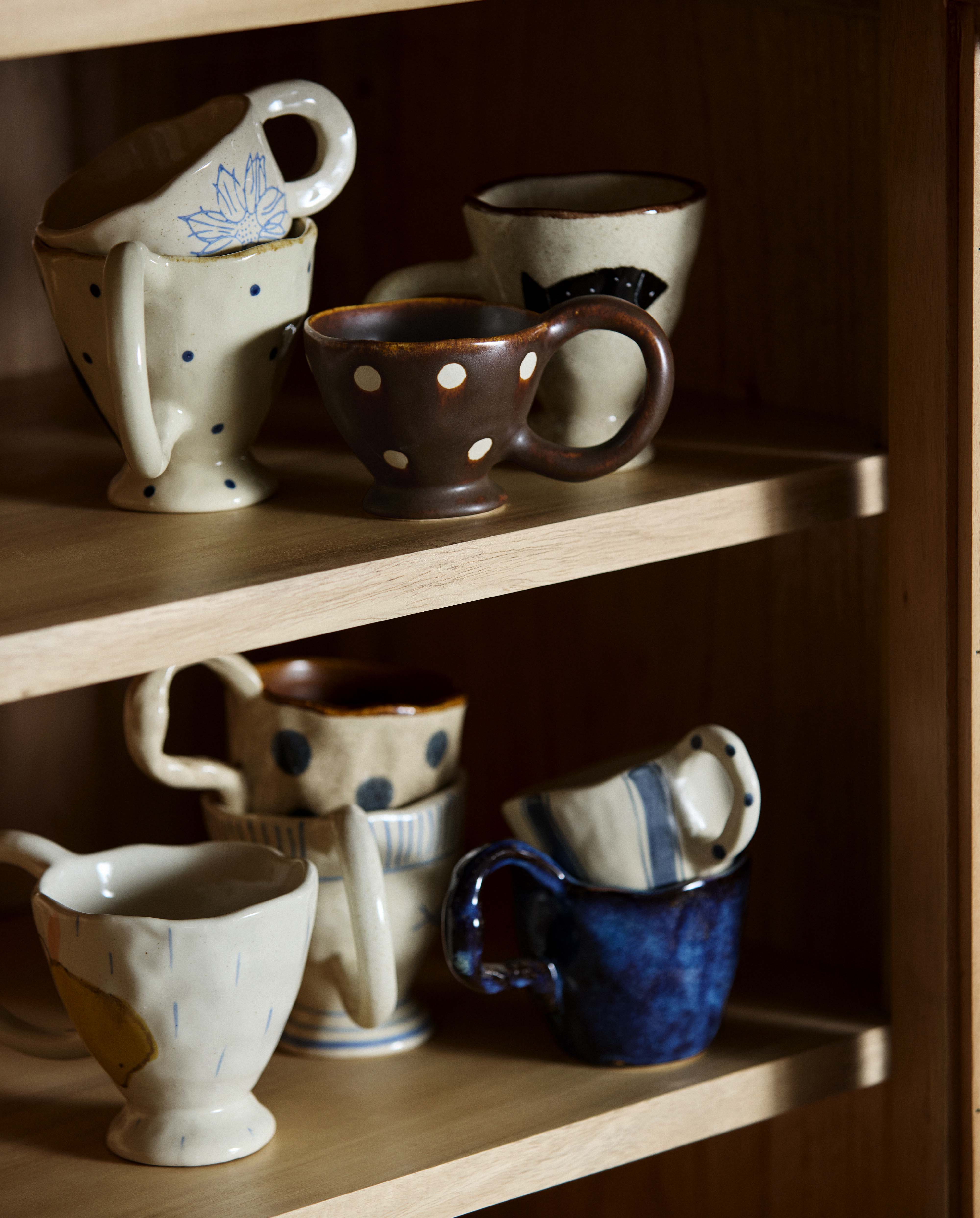 Atelier FORMA - taza ZINA con asa