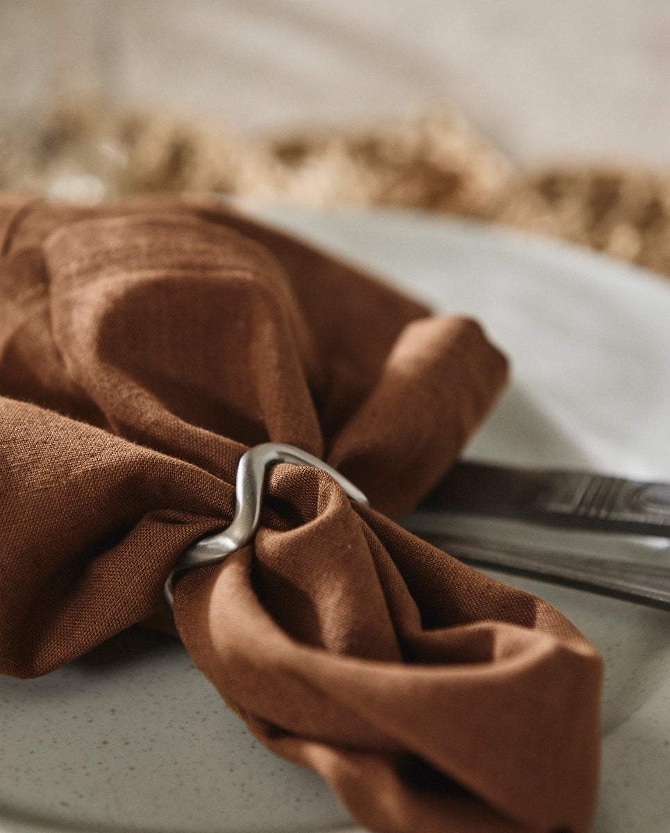 SKYE servetring - zilverkleurige afwerking