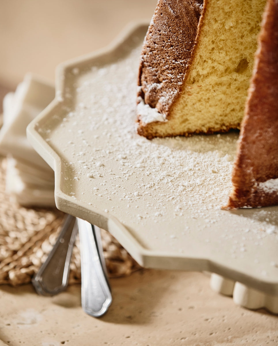 MINU dienblad op voet - ivoor