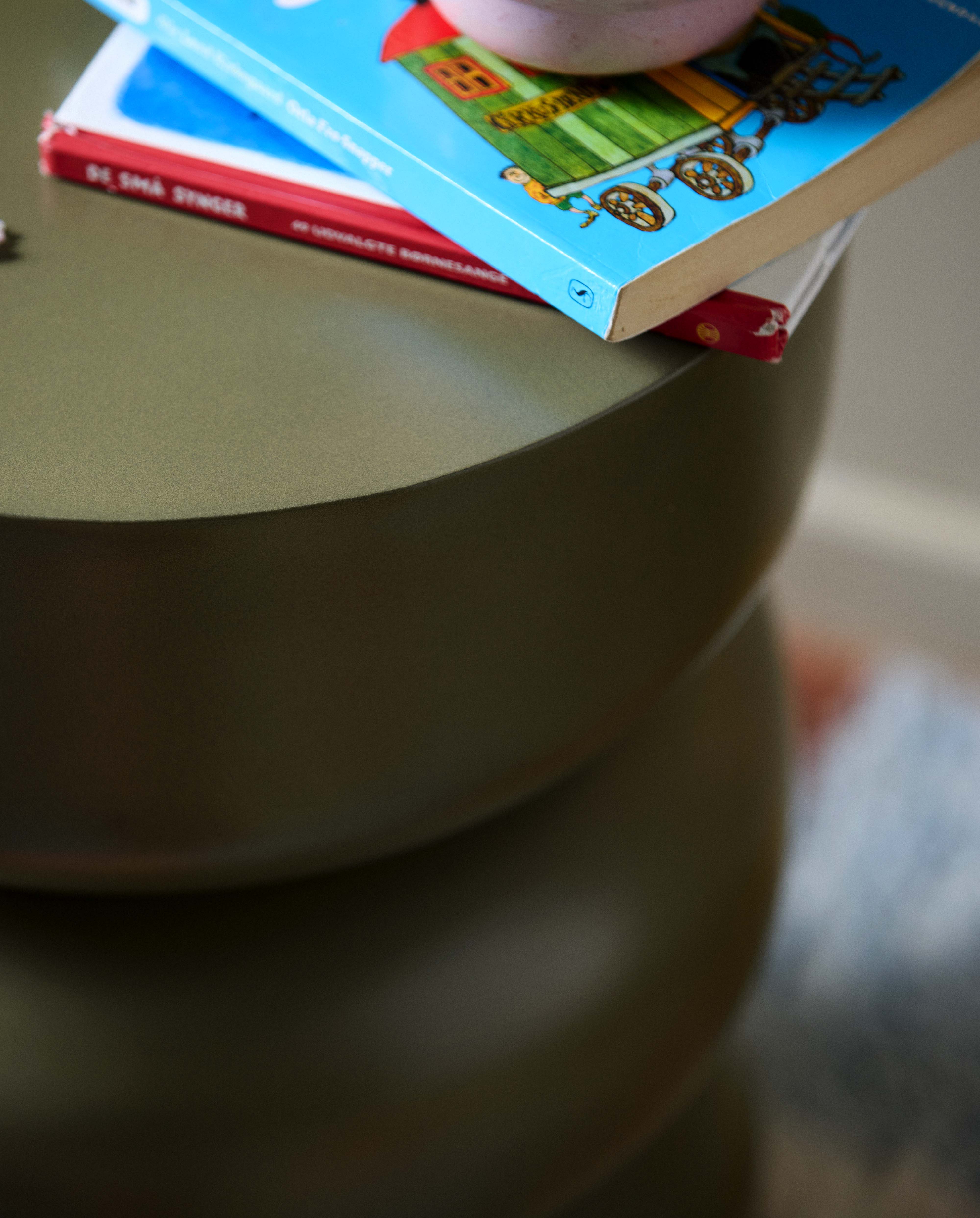 Table d'appoint ALMA - vert foncé