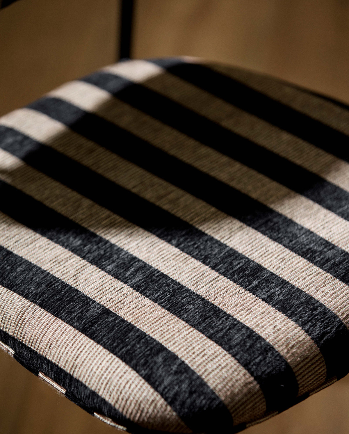 ESA dining chair - stripe