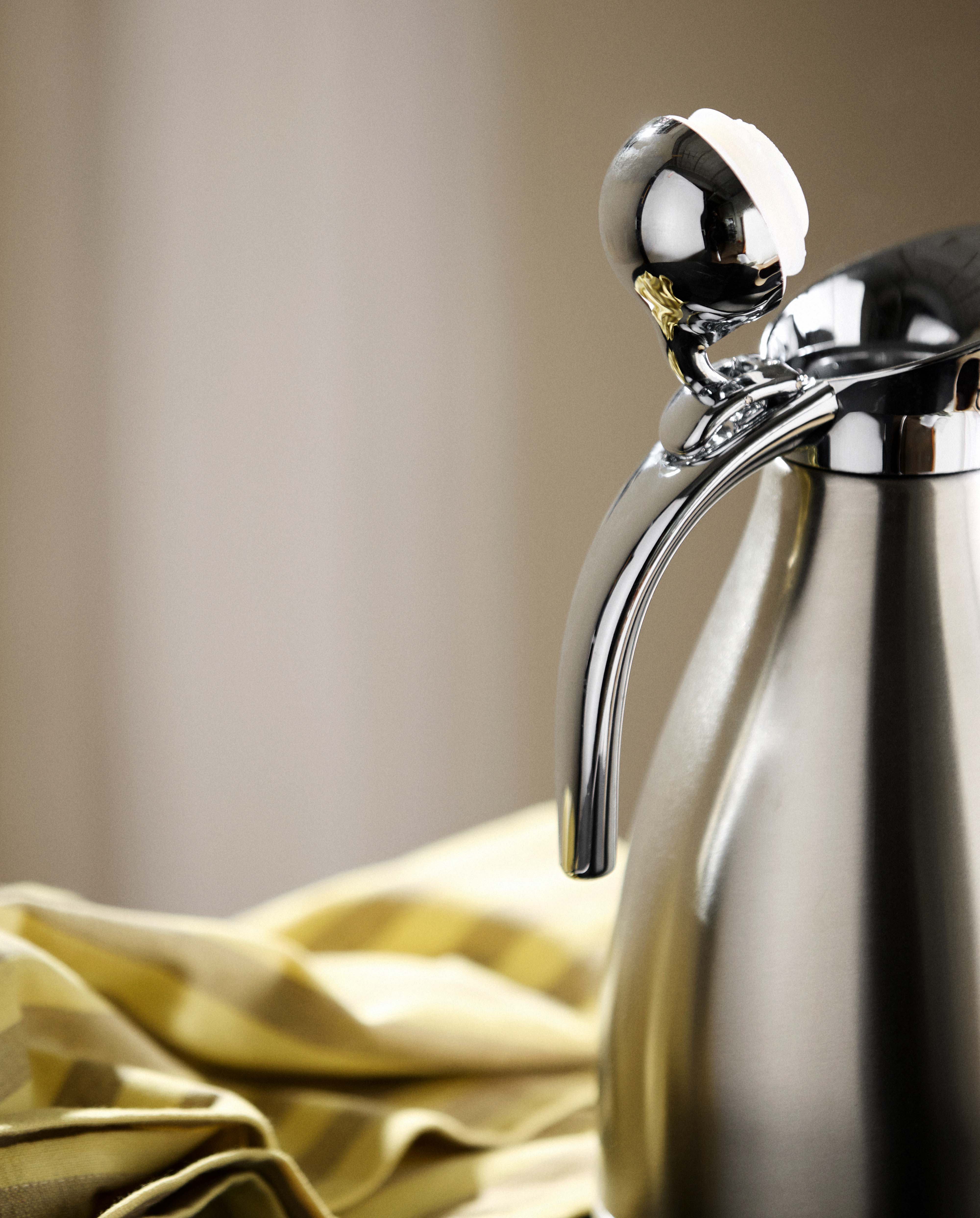 termos TINCAN - chromowane wykończenie