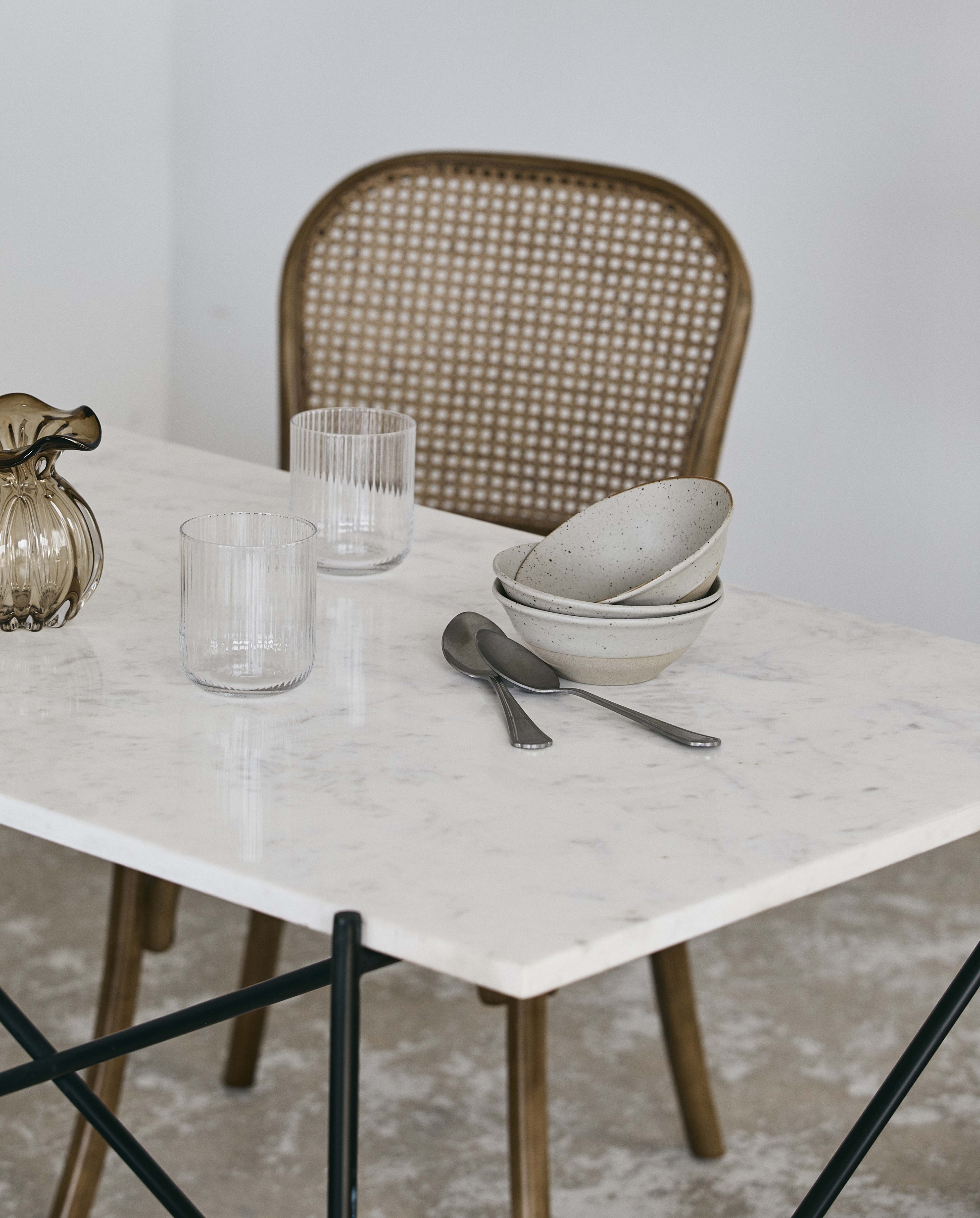 DEE bureau - wit marmer