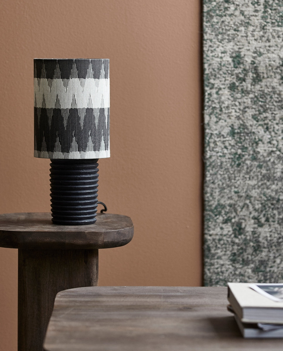 AINE tafellamp - zwart