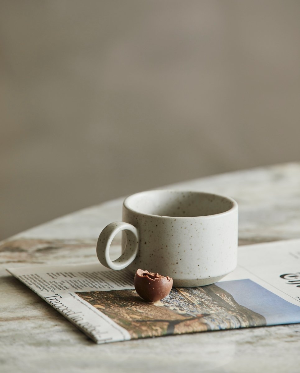 Tazza da tè GRANULOSA con manico, sabbia