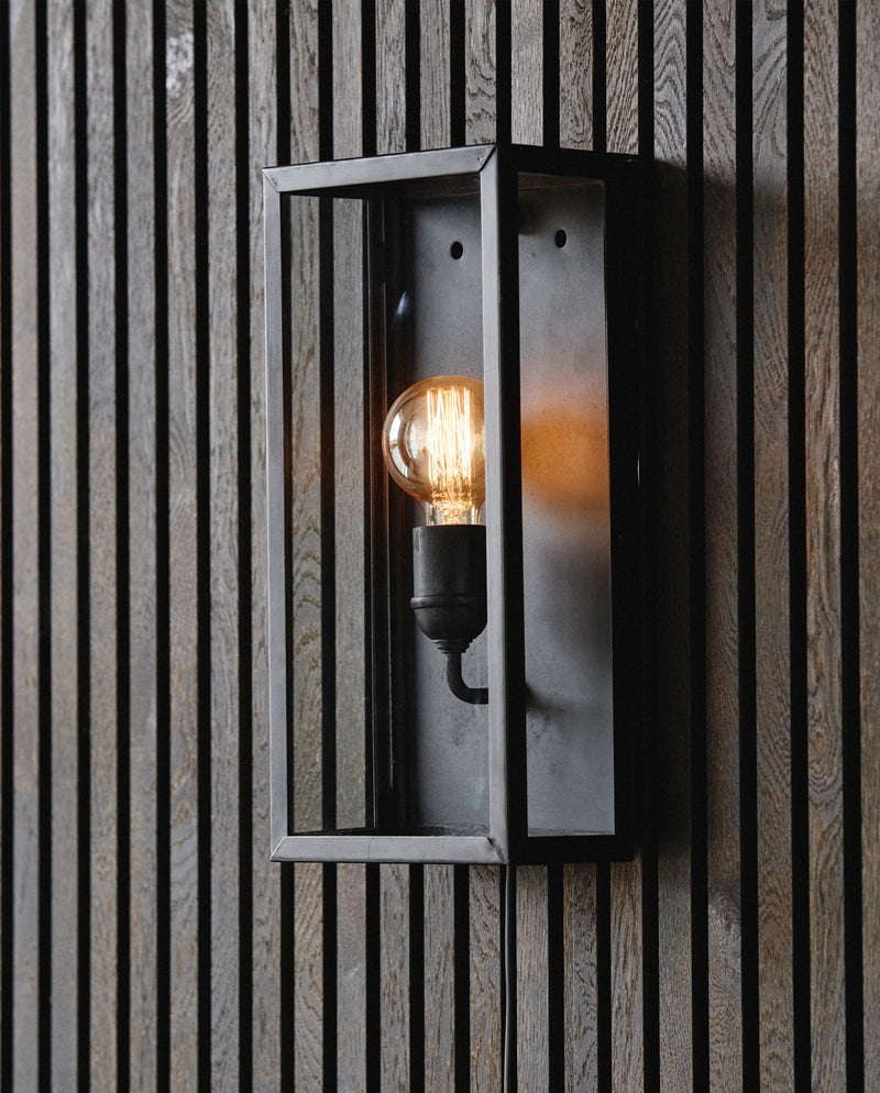 Lampa ścienna EOS, na zewnątrz - czarna