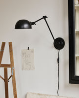 AURA wall lamp - black