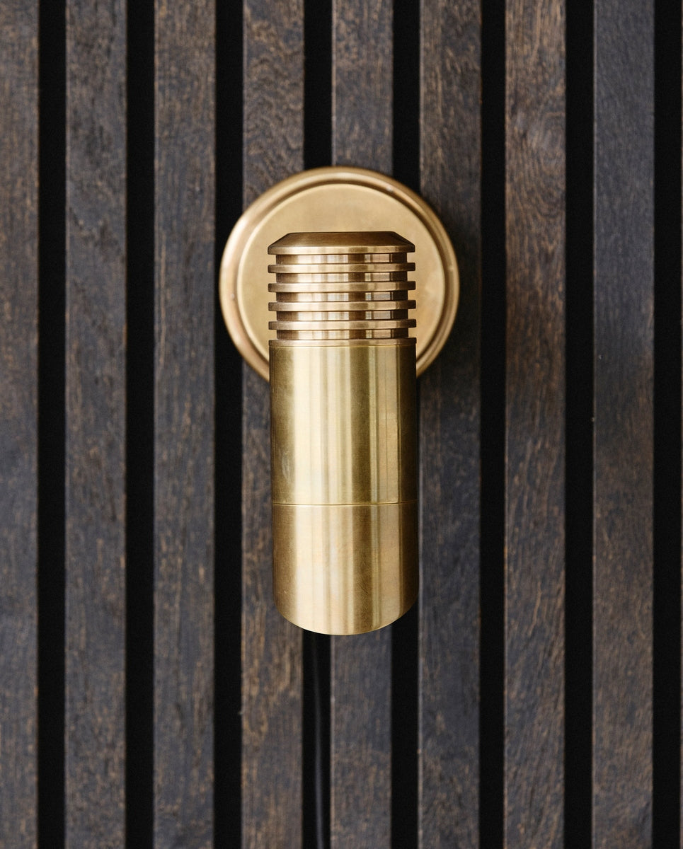 BRAGI wall lamp, outdoor - brass