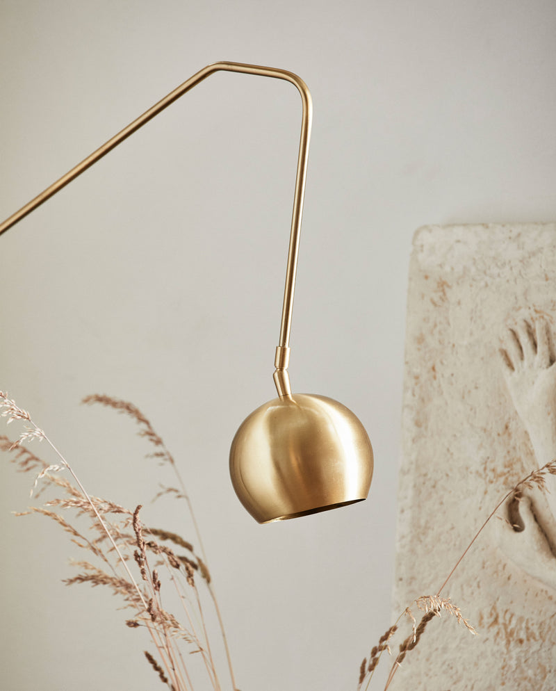 ATHENE golden wall lamp, globe