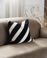THETA cushion cover - ivory/black