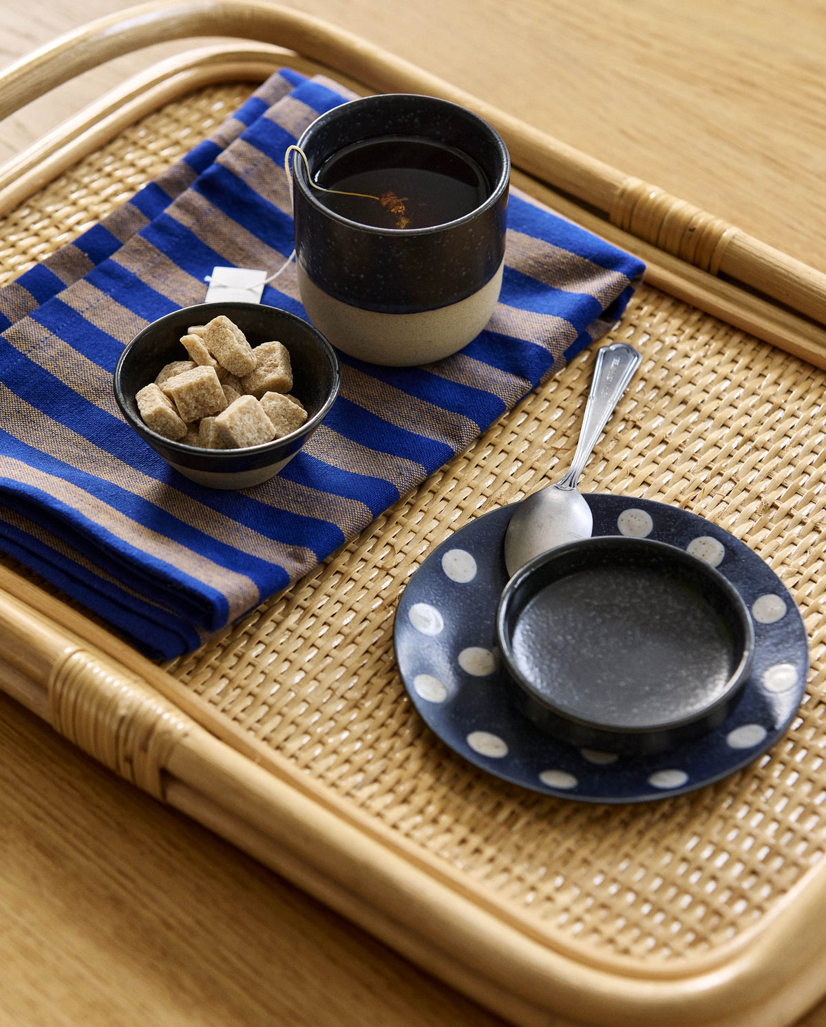 GRAINY saucer/cake plate - dark blue/sand