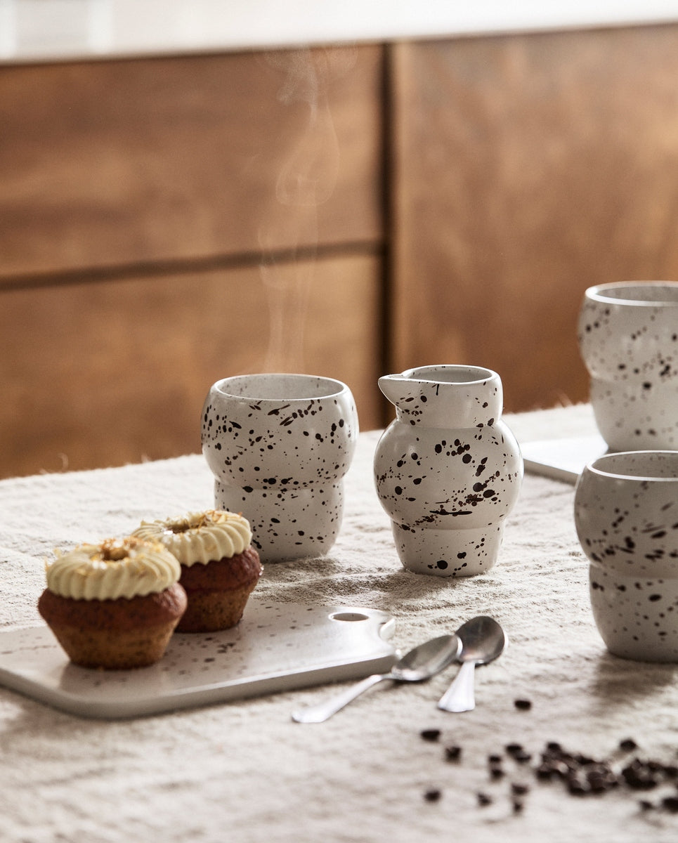 RIA kan met splash - ivoor