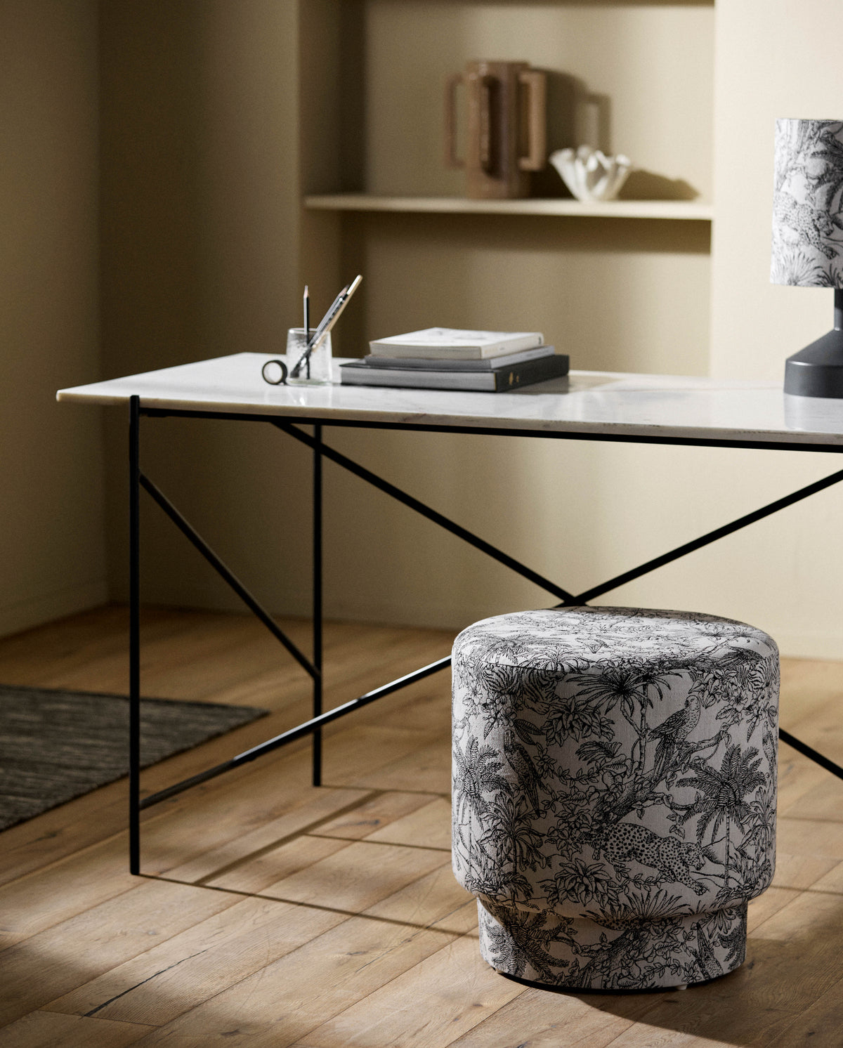 Bureau DEE - marbre blanc