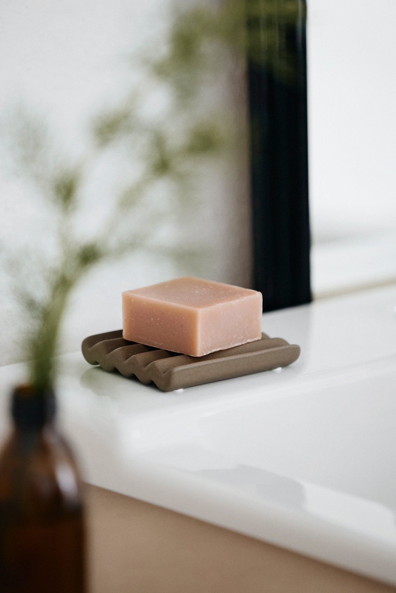 Kleine keramische zeepbak | TAUPE 8 x 10 cm