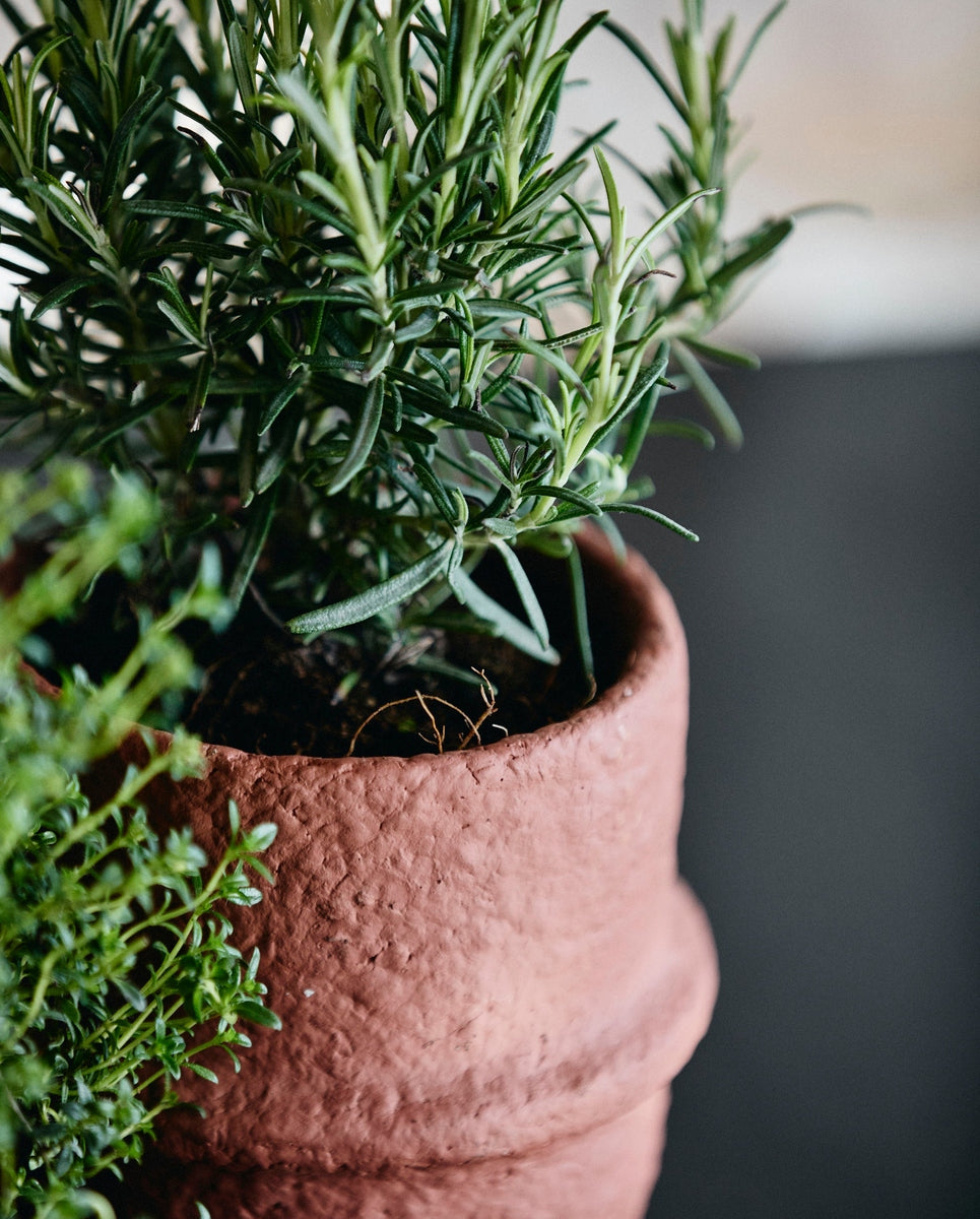 ROTE cement pot, no. 1 - rust