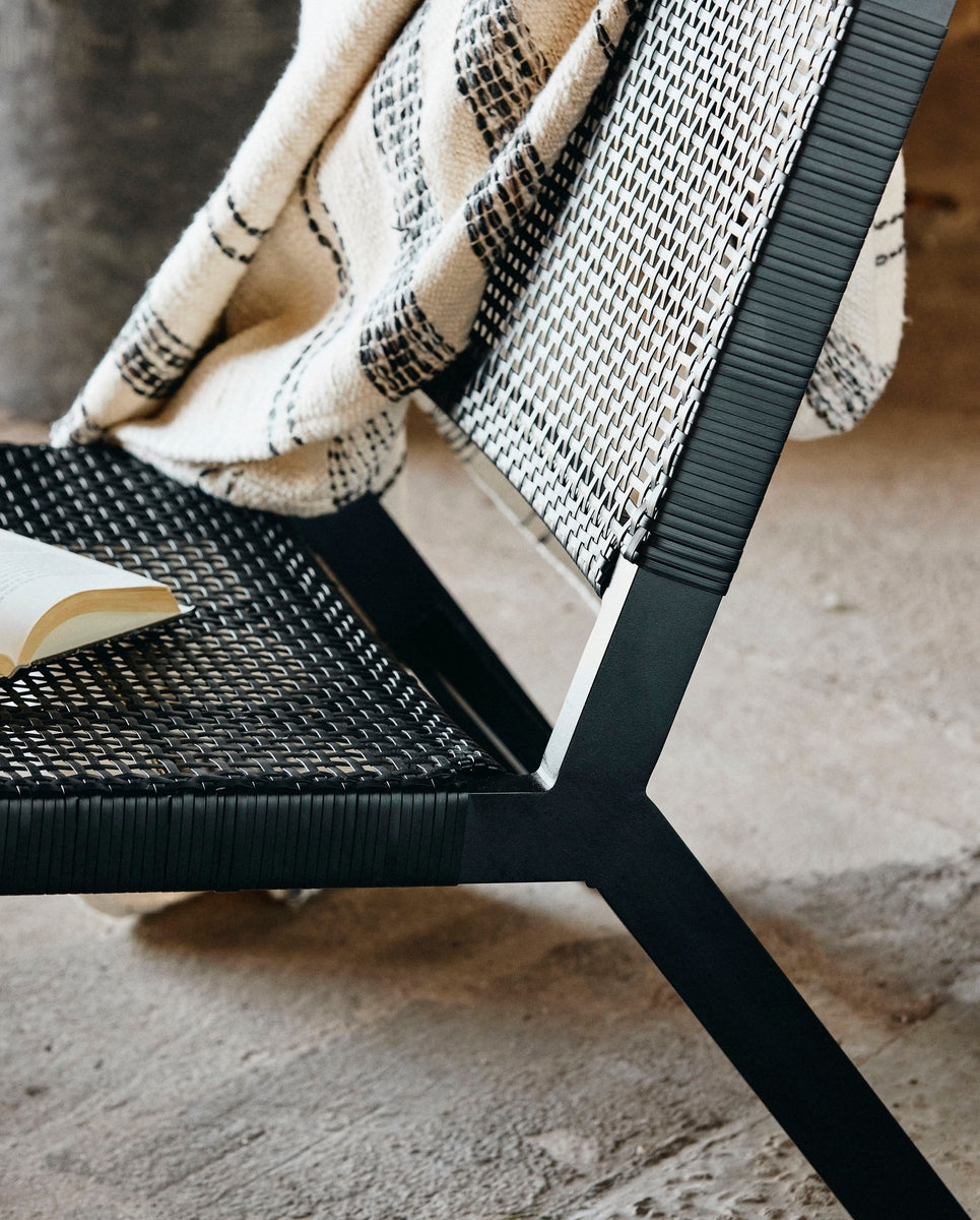 VASAI lounge chair, black