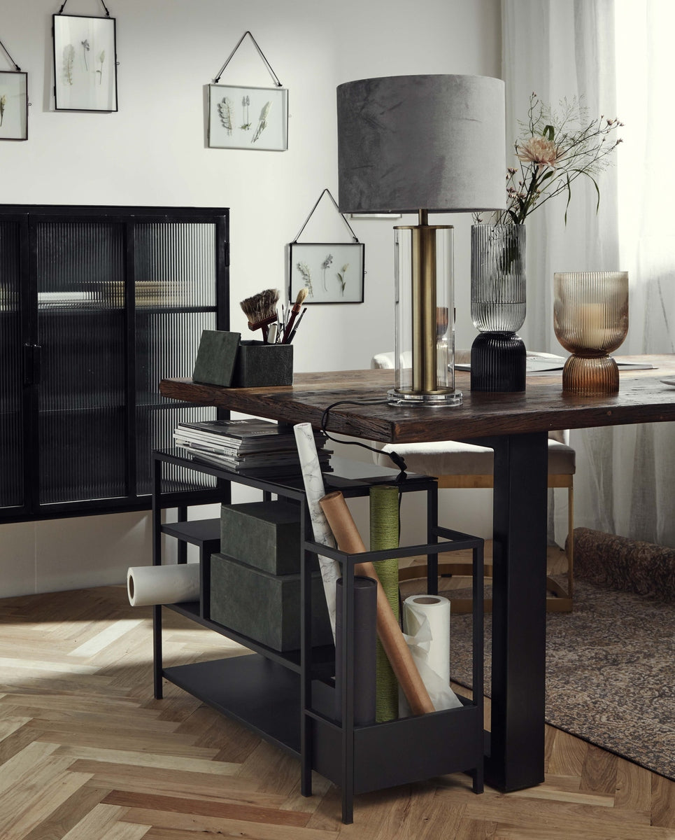 Scarpiera in ferro con ripiano nero