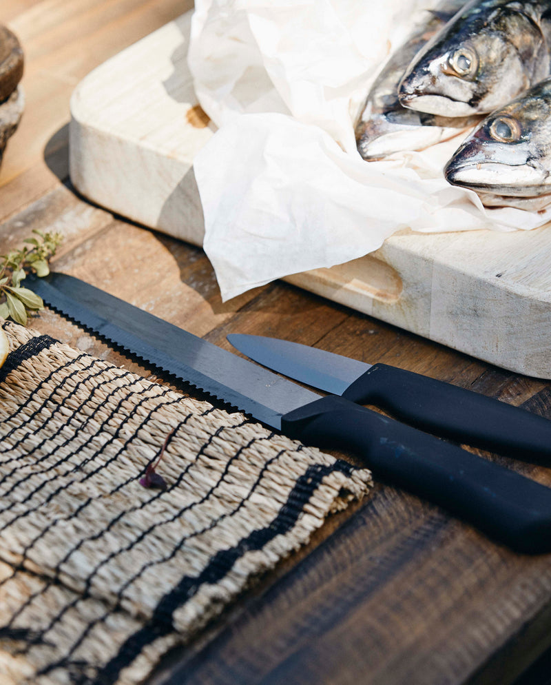 Bread knife w. ceramic blade