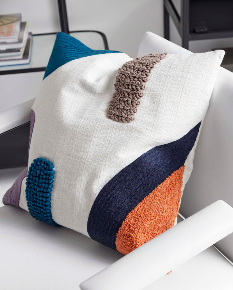 Cushion cover, white w/blue/orange embr.