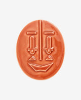FACE vægdekoration i keramik - h15 cm - terracotta - nordal.dk